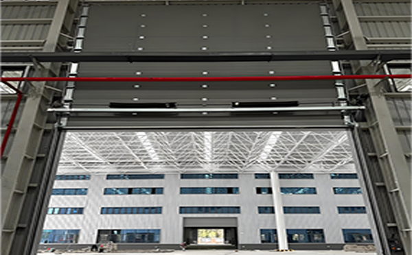 洛南工业提升门