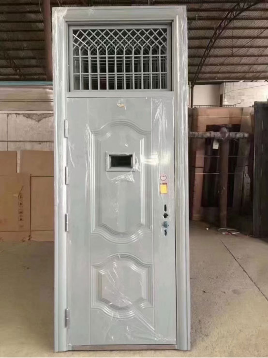 洛南学校教室门 洛南学校教室门