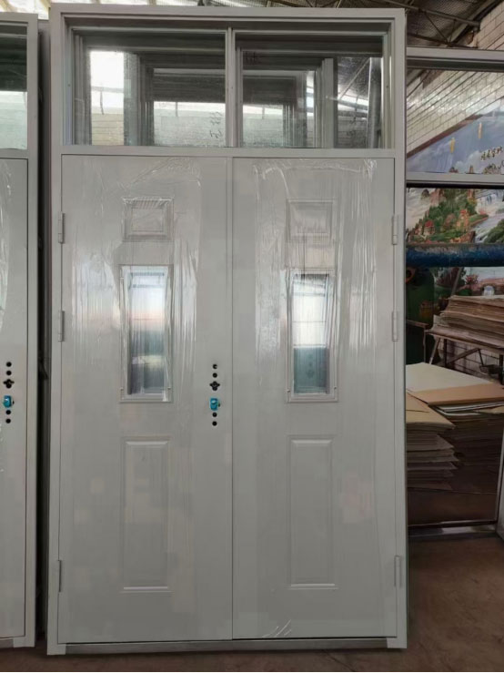 洛南学校教室门 洛南学校教室门