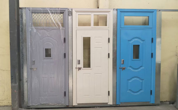 洛南学校教室门