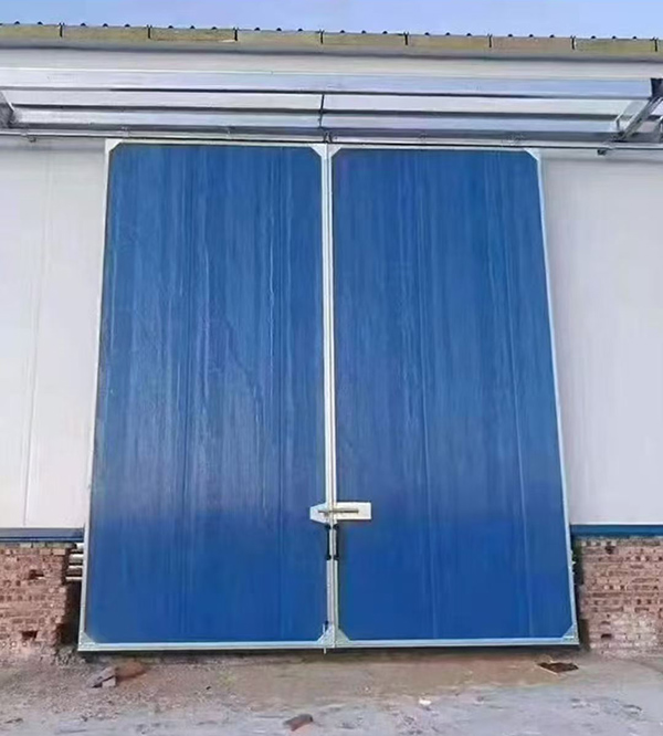 洛南工业门在大型仓储物流通道中的应用实例